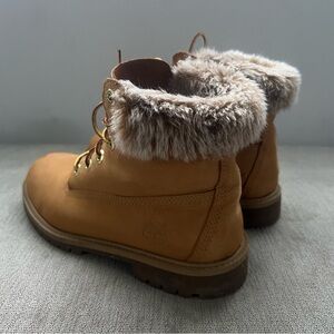 Timberland Brown Boots with Fur Trim